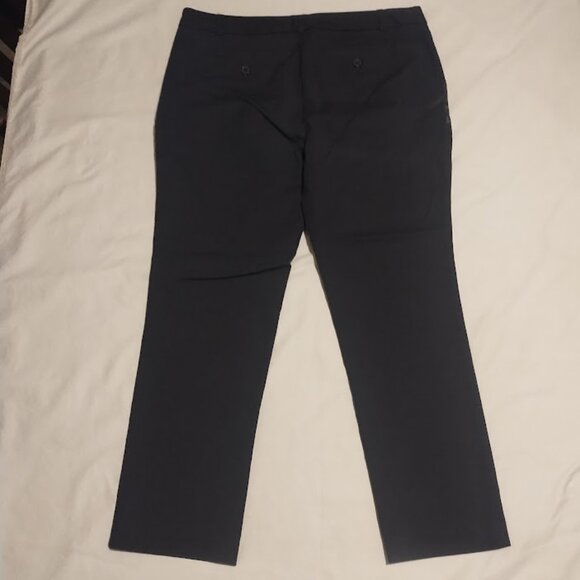 Van Heusen Studio women pants size 12 Stretch Gray Sturdy Slacks Pants 34x28 - Picture 8 of 9